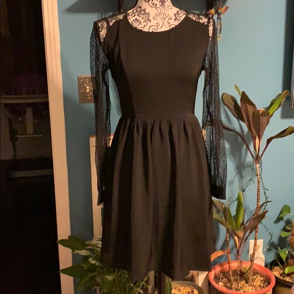 Doe & Rae Dresses & Skirts - SEXY BLACK DRESS